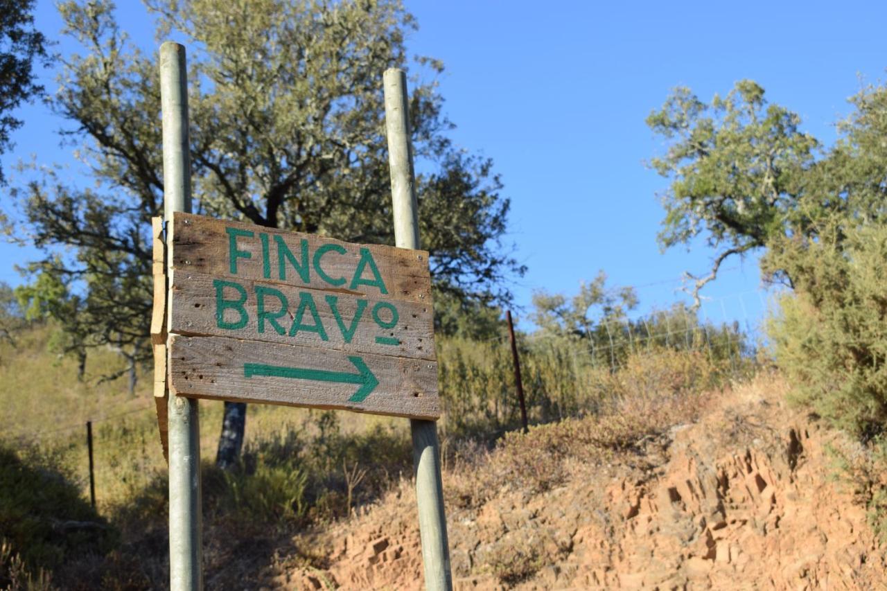 Finca Bravo Cortegana Eksteriør billede